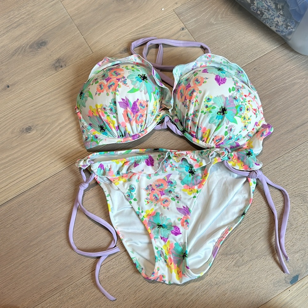 Victoria’s Secret Bikini Top